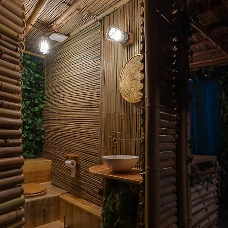 Jungle Crash Apartment Unieux